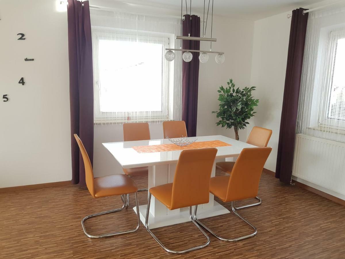 Bogi'S Ferienhaus - Pension Laakirchen Exteriör bild